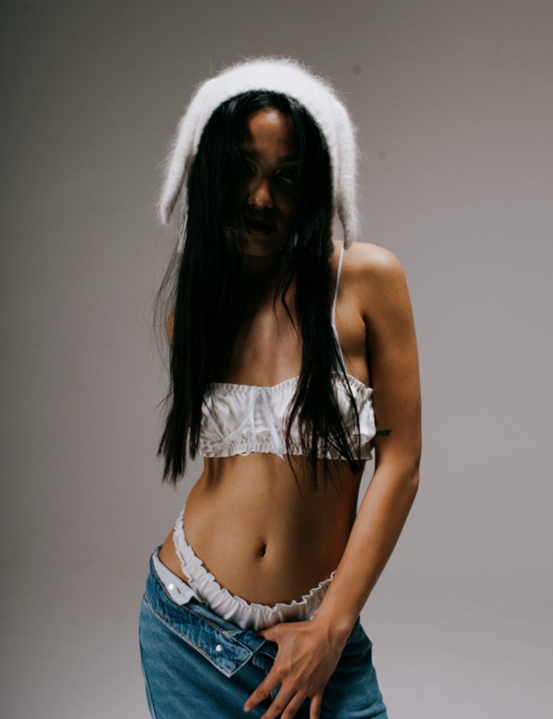 Alexander ruffled set